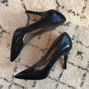 Sam & Libby black heels